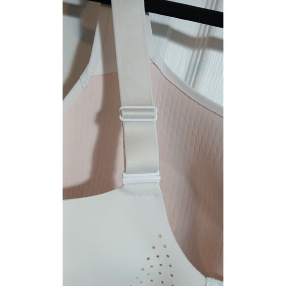 Victoria's Secret VSX 42DDD Featherweight Max Sports Bra High Impact Wireless - Picture 7 of 11